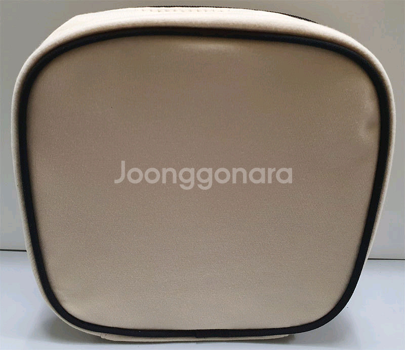 샤넬 뷰티 레 베쥬 사각 파우치--2