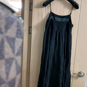 폴웨어 블랙 원피스