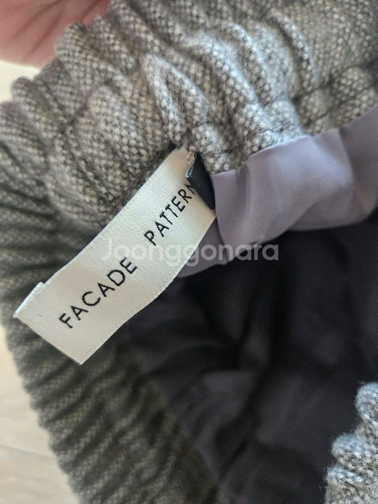 파사드패턴 릴렉스 울 밴딩팬츠 차콜색상M 1회착용--7