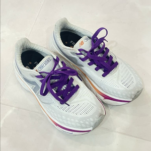 뉴발란스 프레쉬폼 1080 v14