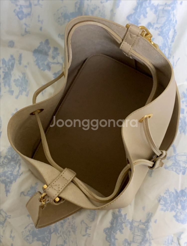 [택배/비대면문고리] 24K 마르헨제이 버킷백 베이지 가방--1