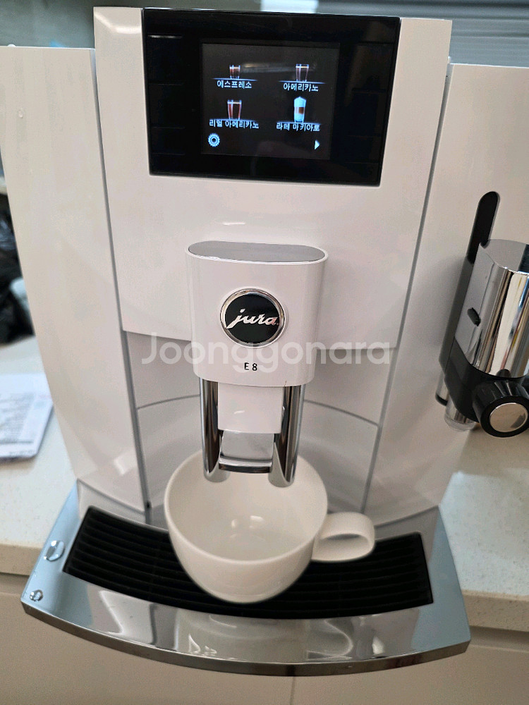 유라 E8 전자동 커피머신--0