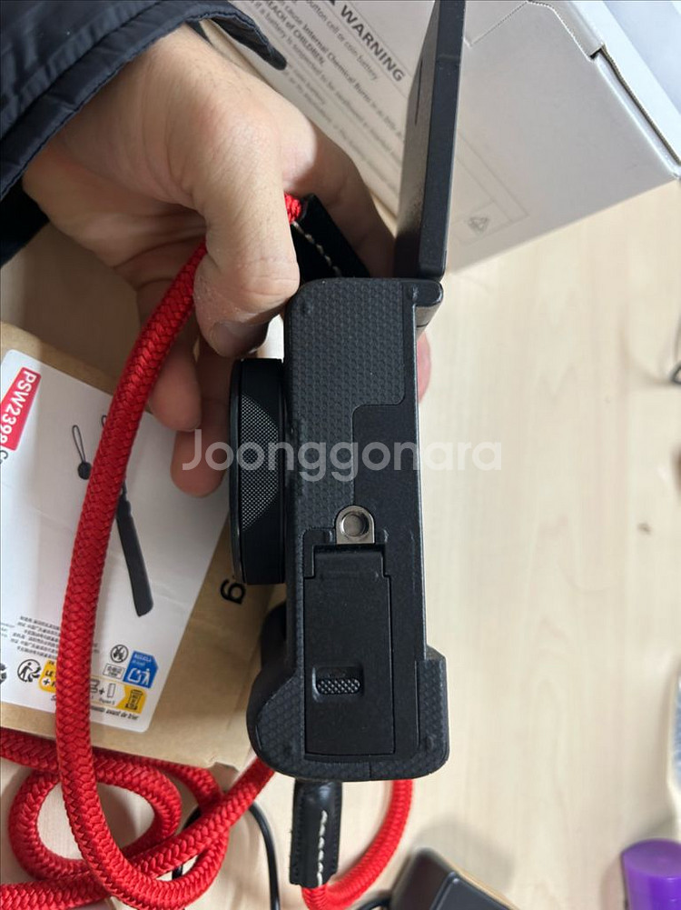 캐논 V1 정품 배터리 3개 가죽그립--3