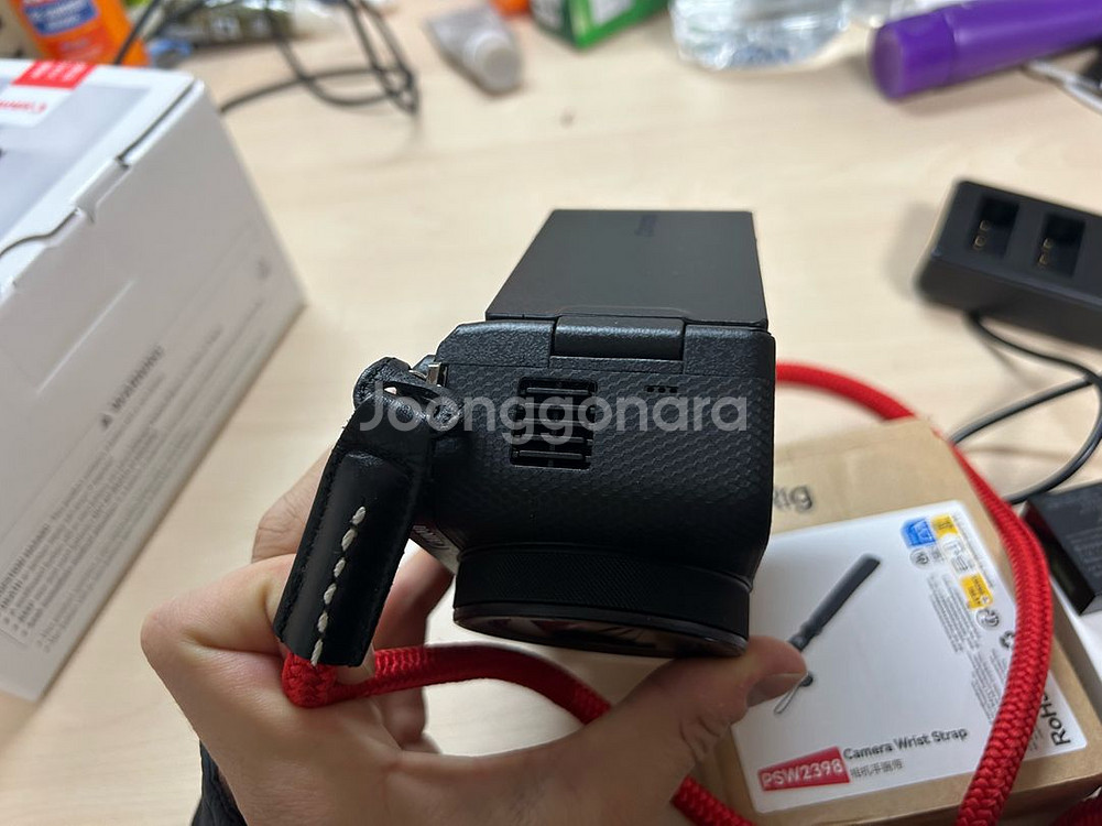 캐논 V1 정품 배터리 3개 가죽그립--5