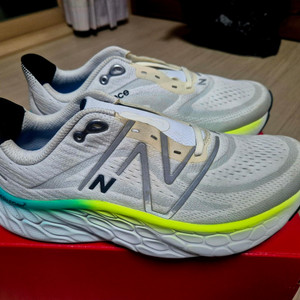 [275]뉴발란스 프레쉬폼 러닝화