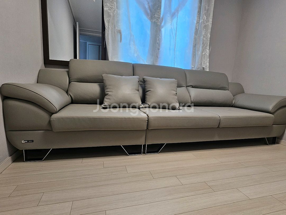 4인용 가죽 소파--0