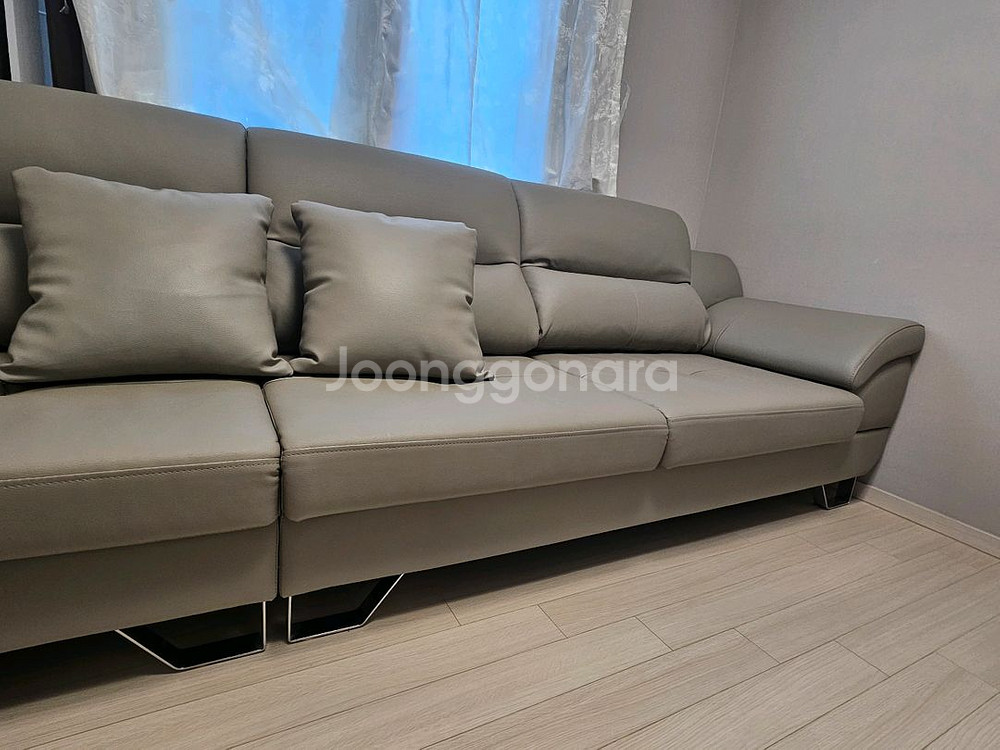 4인용 가죽 소파--2