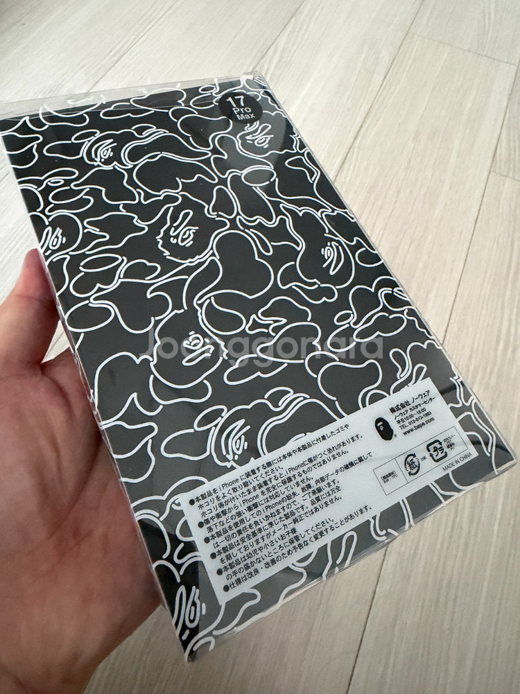 베이프 아이폰17프로맥스 케이스(BAPE)--1