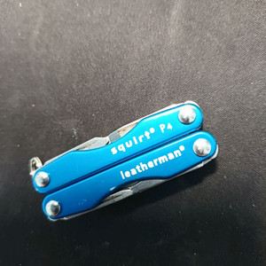 레더맨 키체인 멀티툴 스쿼트 P4 블루