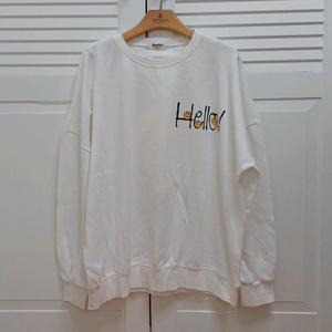 (새제품) 보세 흰색 맨투맨 티셔츠