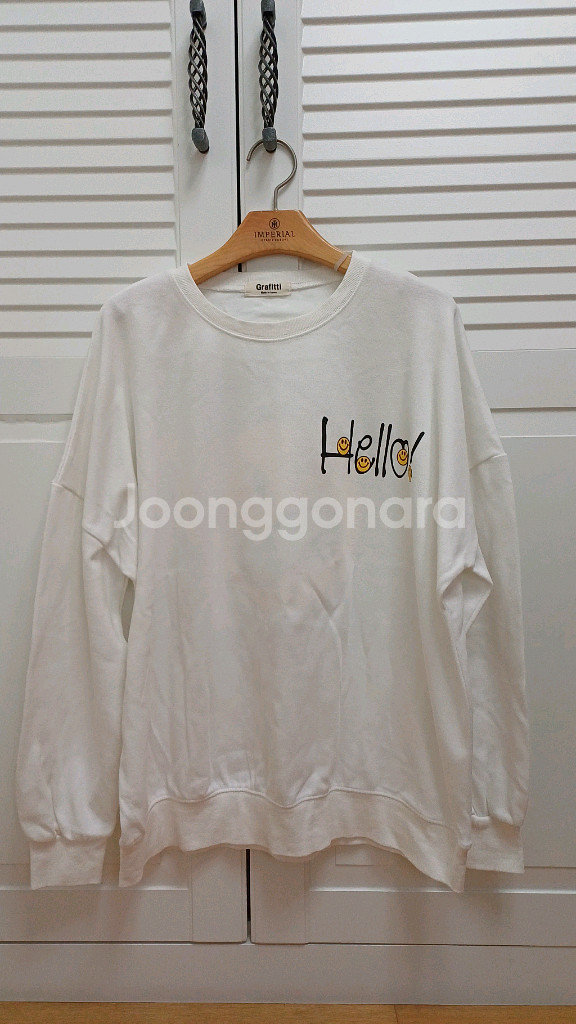 (새제품) 보세 흰색 맨투맨 티셔츠--2