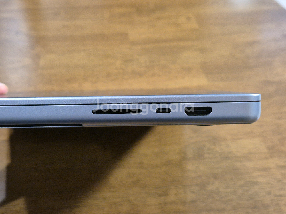 맥북16 m1 max 32gb 1tb--9