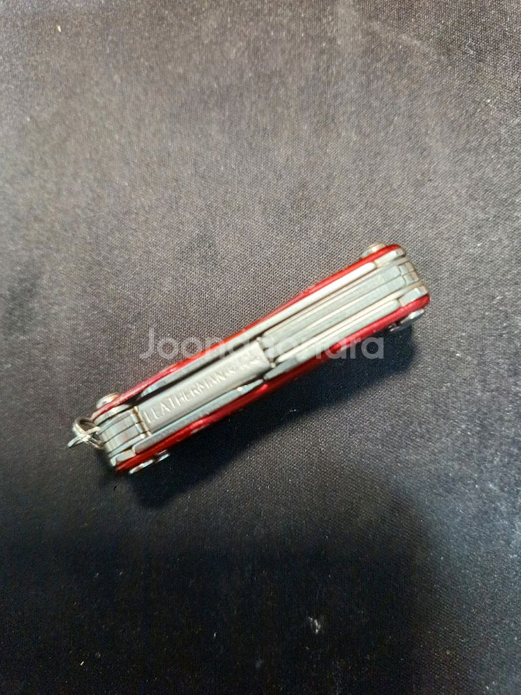 레더맨 키체인 멀티툴 스쿼트 S4 레드--3