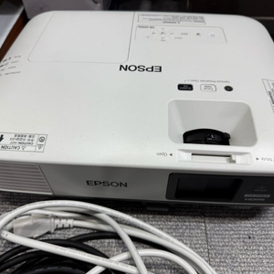 엡손2250u 프로젝터,120스크린,폴크오디오 메그니파