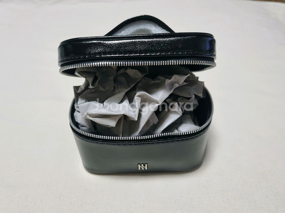 헤라 홀리데이 에코레더박스백 블랙쿠션 블랙파우치 헤라 파우치--1