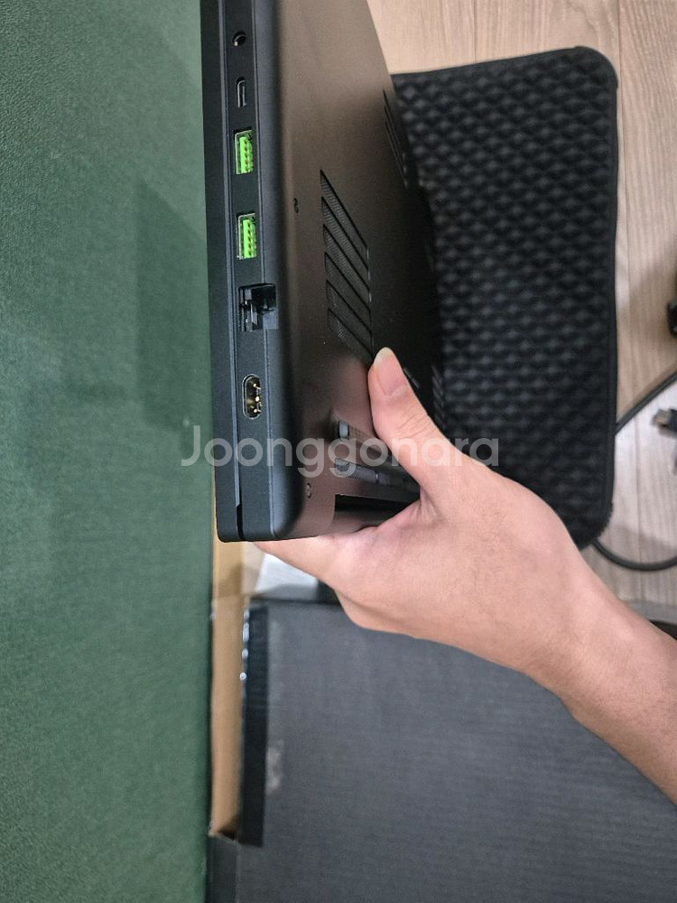 레이저블레이드 18 게이밍 4090노트북--4