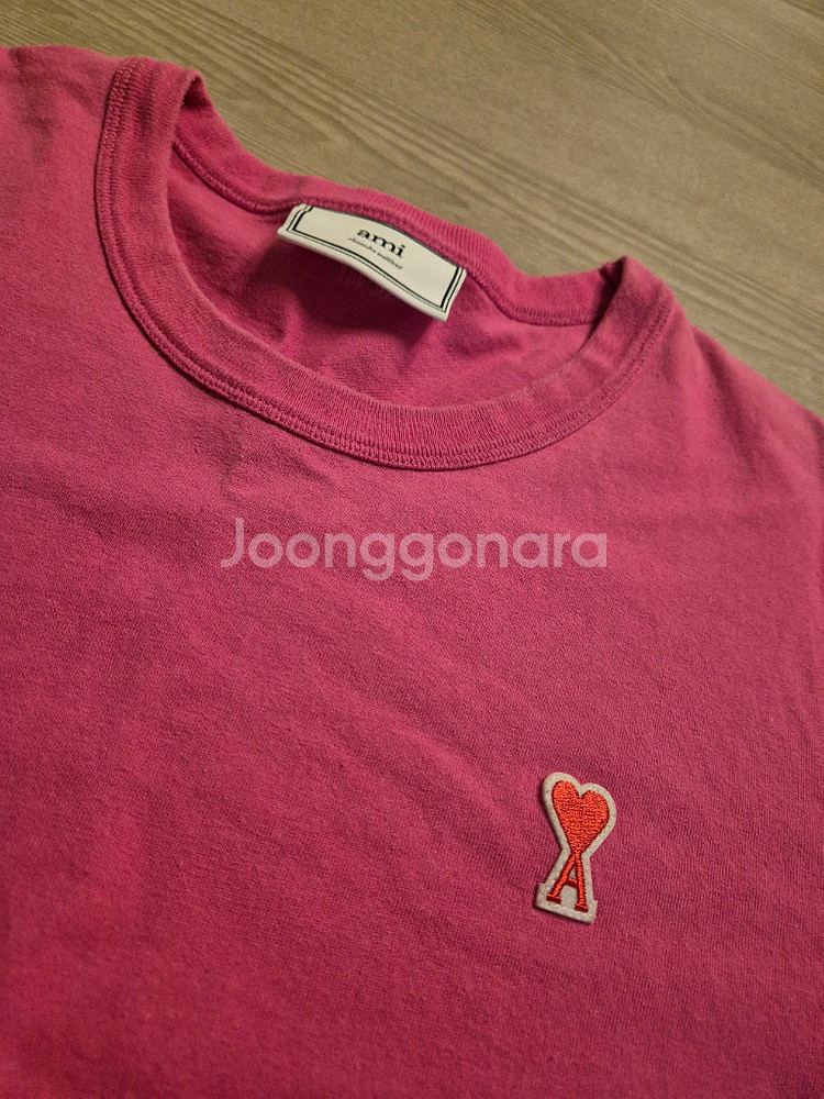 정품 Ami 아미 하트 로고 패치 반팔 티셔츠 핑크 x--1