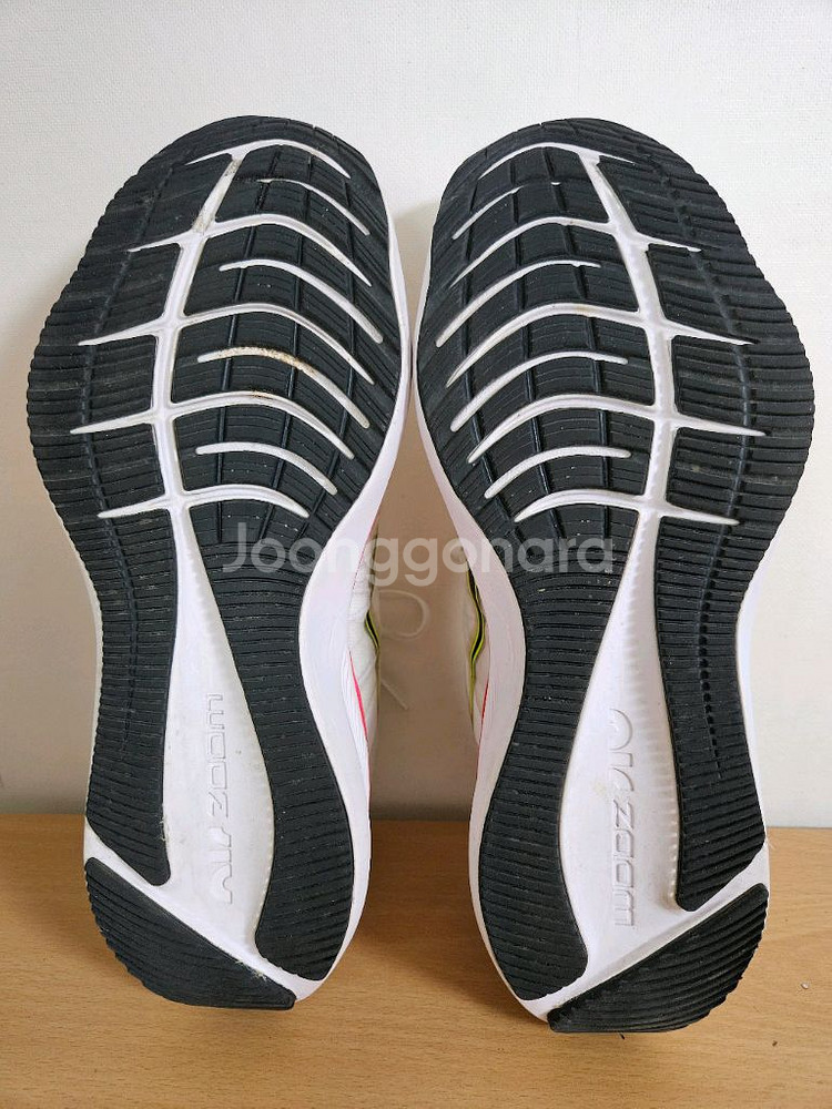 윈플로8 270사이즈 런닝화--8