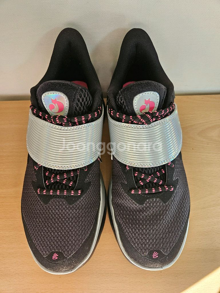 언더아머 커리 팍스1 270사이즈 농구화(택포)--2