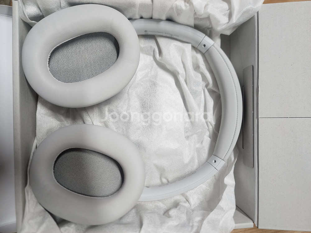 WH-CH720N 화이트 색상 소니무선 헤드폰 노캔 상태좋음--1