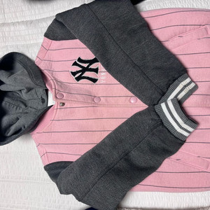 mlb키즈 누빔자켓 130(8살부터~)