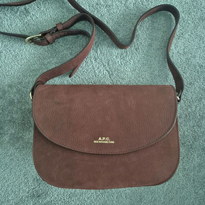 아페쎄 룩셈부르크 숄더백 보르도