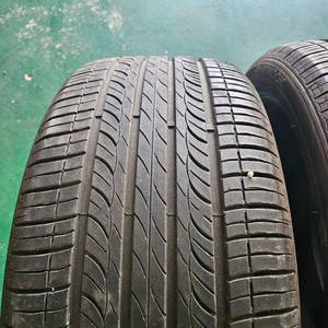 245 40 19 중고타이어 팝니다