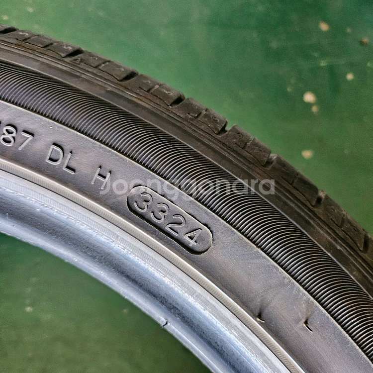 245 40 19 중고타이어 팝니다--2