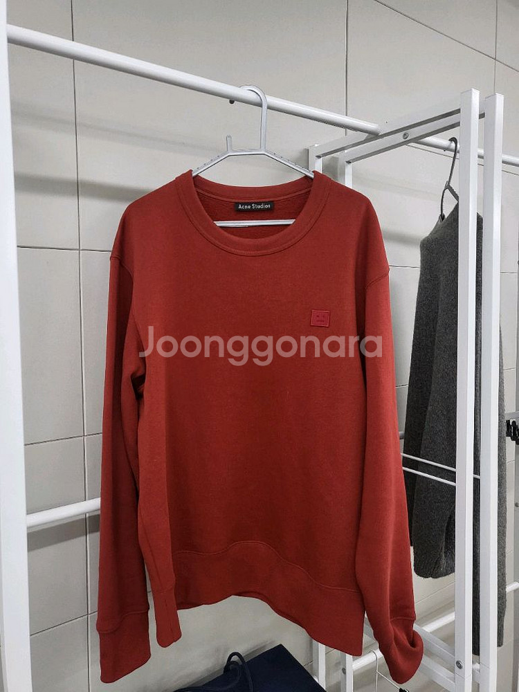 아크네스튜디오 페어뷰 페이스 맨투맨--0