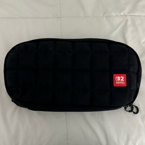 (정가4.4/미사용)닌텐도 스위치2 케이스 호리 퀄팅 미디움 파우치 블랙