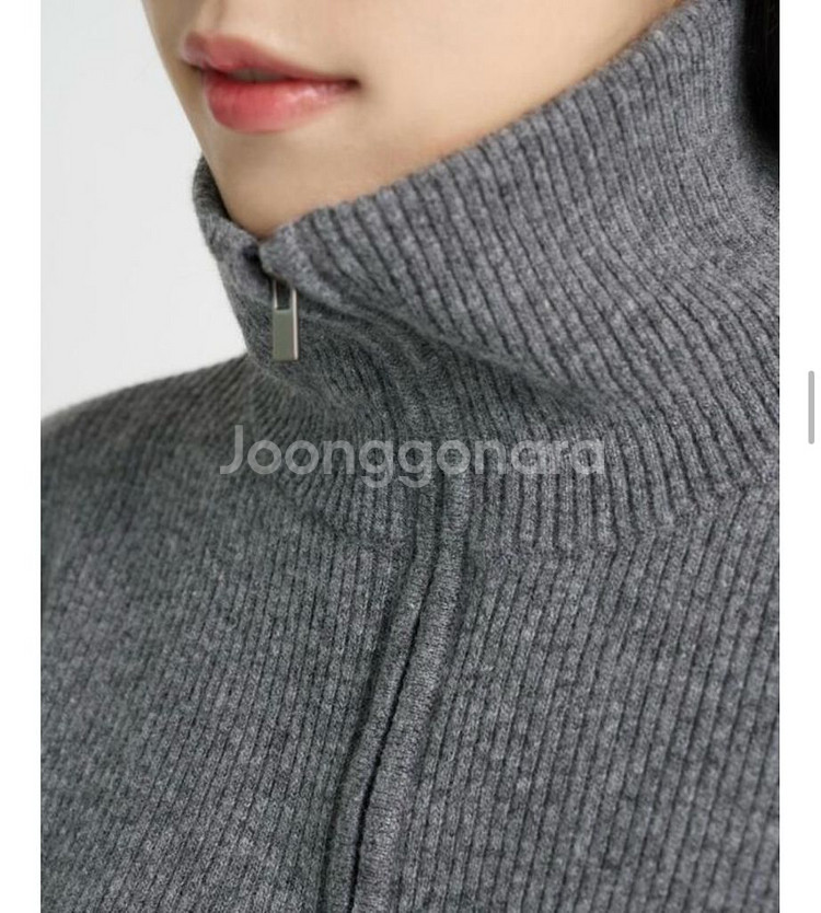 PVCS 하이넥 크롭트 하프 집업(블루/차콜 각 5만원--9