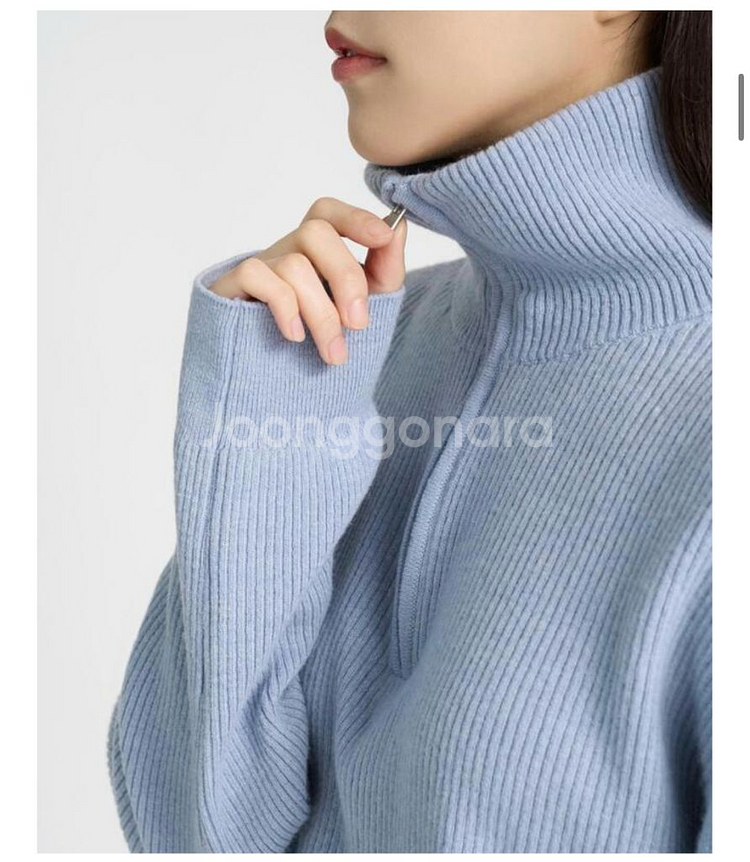 PVCS 하이넥 크롭트 하프 집업(블루/차콜 각 5만원--6