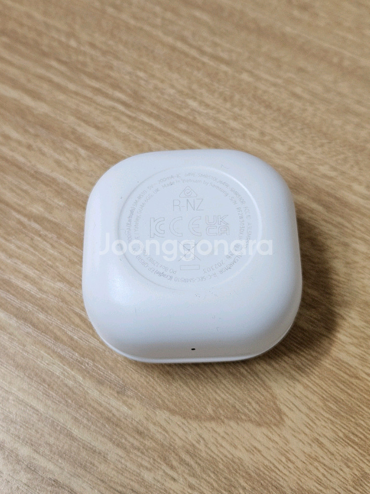 갤럭시 버즈2프로 화이트 충전본체 SM-R510--2