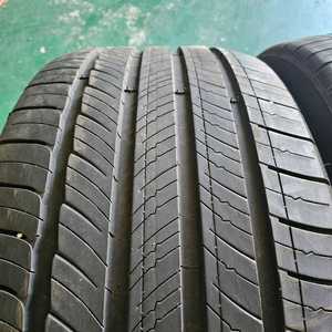 265 40 22 중고타이어 팝니다