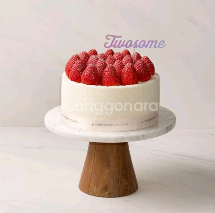 투썸플레이스 스초생, 딸기생크림, 생딸기듬뿍우유생크림 딸기 케이크--2