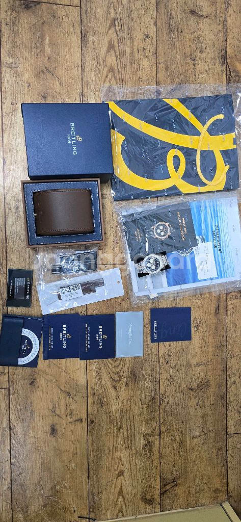 브라이틀링 네비타이머 46mm 팝니다--0