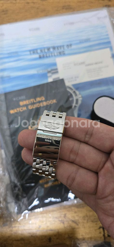 브라이틀링 네비타이머 46mm 팝니다--5