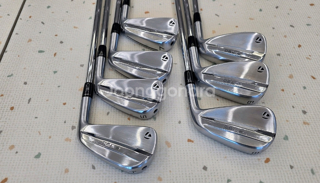 25년 신형 테일러메이드 P790 nspro 950s 민트급 판매 합니다.--0