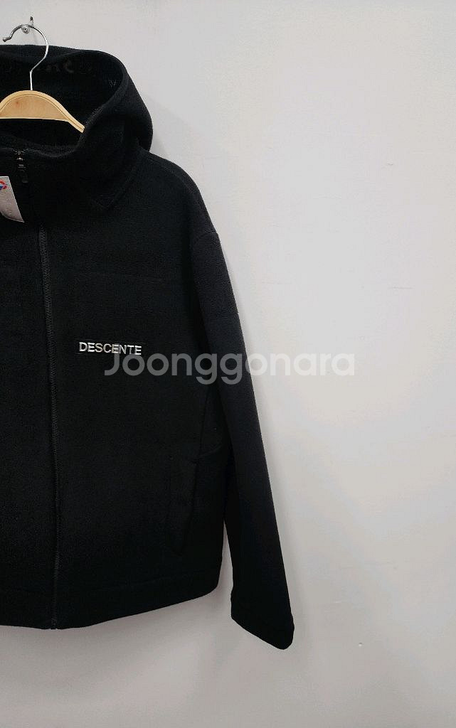 데상트 스위스스키팀 후리스(100사이즈)--2