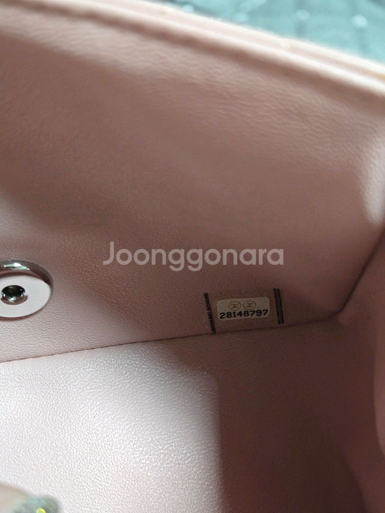 샤넬 쁘띠삭 램스킨 은장 28번대--5