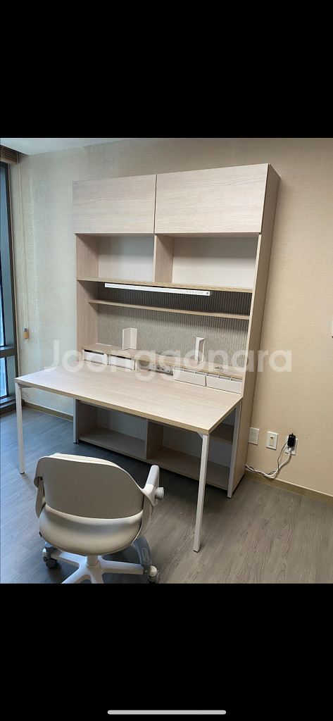 데스커 멀티책상 판매해요 (새거)--0