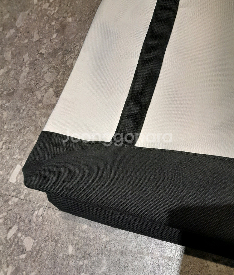 (새상품) 하이브로우 캔버스 토트백--4