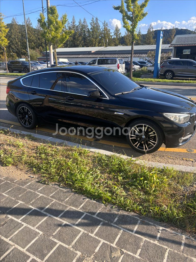 BMW F07 5GT 프론트범퍼풀세트 화이트/블랙--2