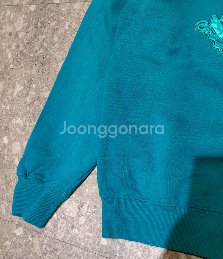 디스이즈네버댓 패치로고 기모 맨투맨 (L)--5