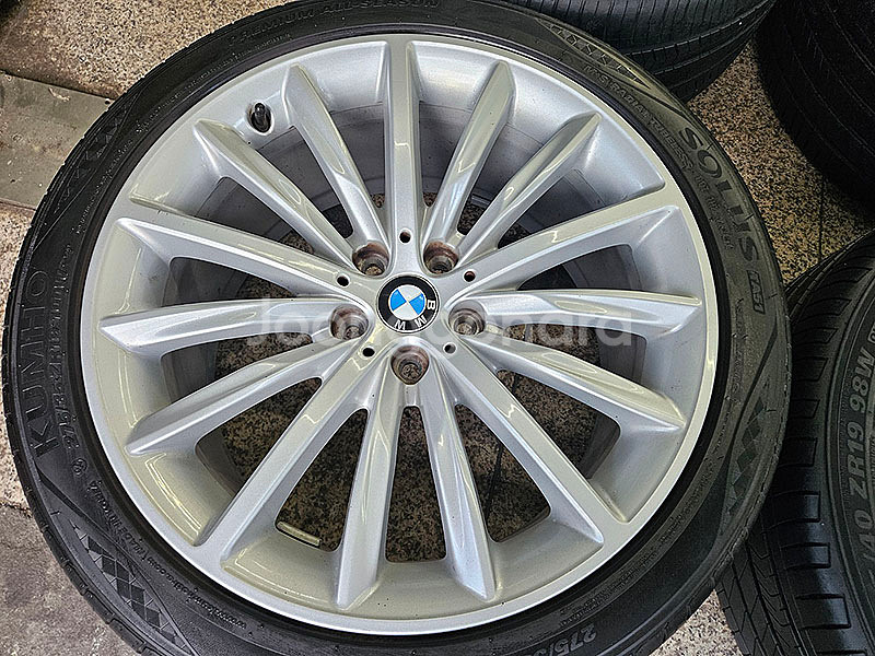 BMW G30 5시리즈 633 정품 19인치 휠타이어--4