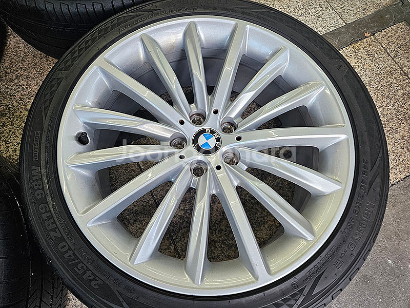 BMW G30 5시리즈 633 정품 19인치 휠타이어--2