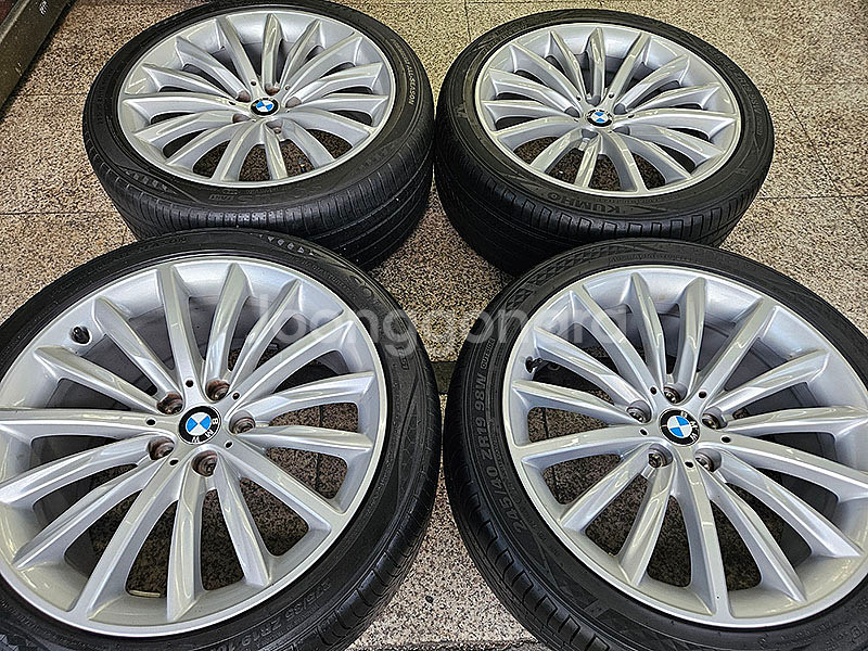 BMW G30 5시리즈 633 정품 19인치 휠타이어--1