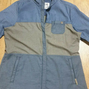 라푸마 아웃도어 자켓 집업 100 사이즈입니다