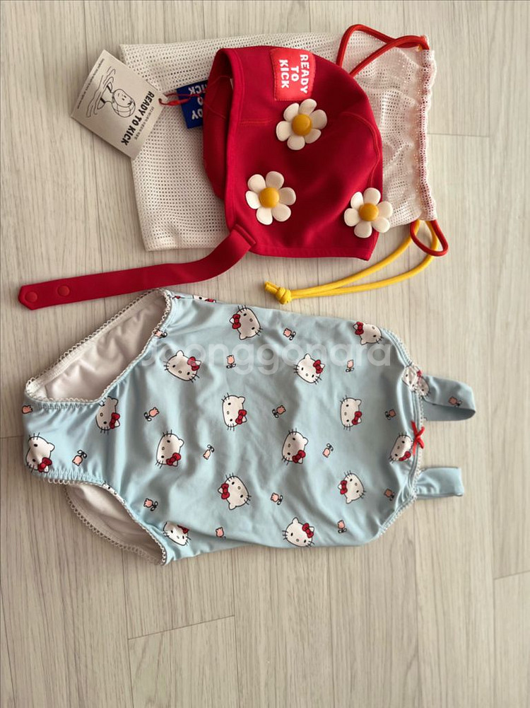 자라 키티수영복4-5y +레디투킥수모M일괄--0