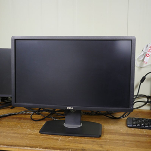 델 23인치 울트라샤프 피벗 모니터 U2312HMt